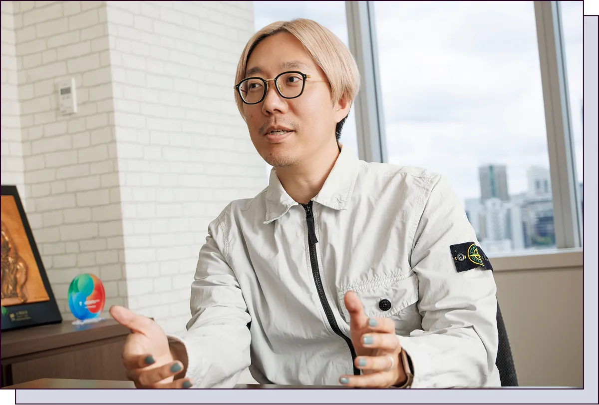 社長へのインタビュー画像